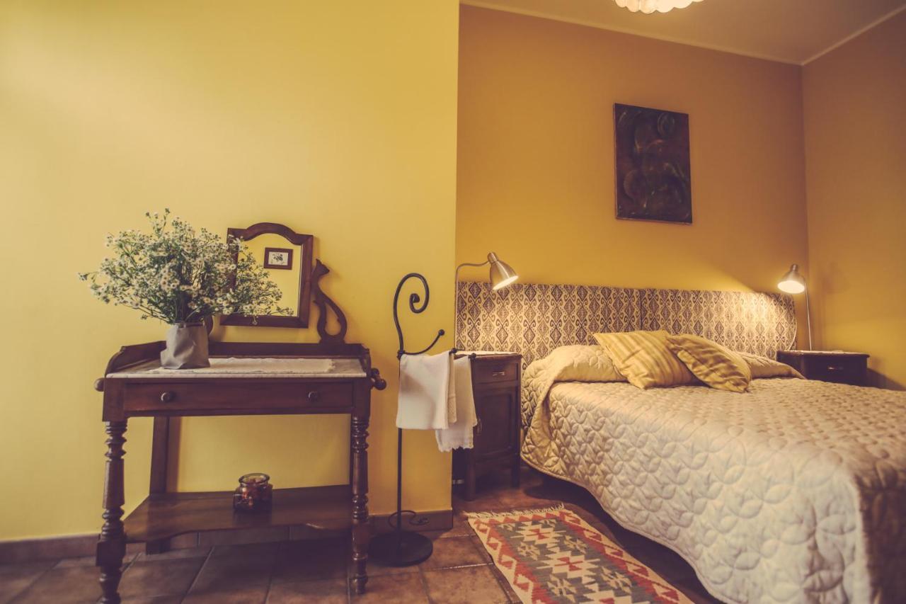 Agriturismo I Suri Asti Eksteriør bilde